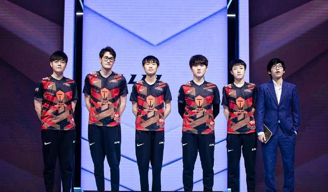 了丰富多彩 了丰富多彩