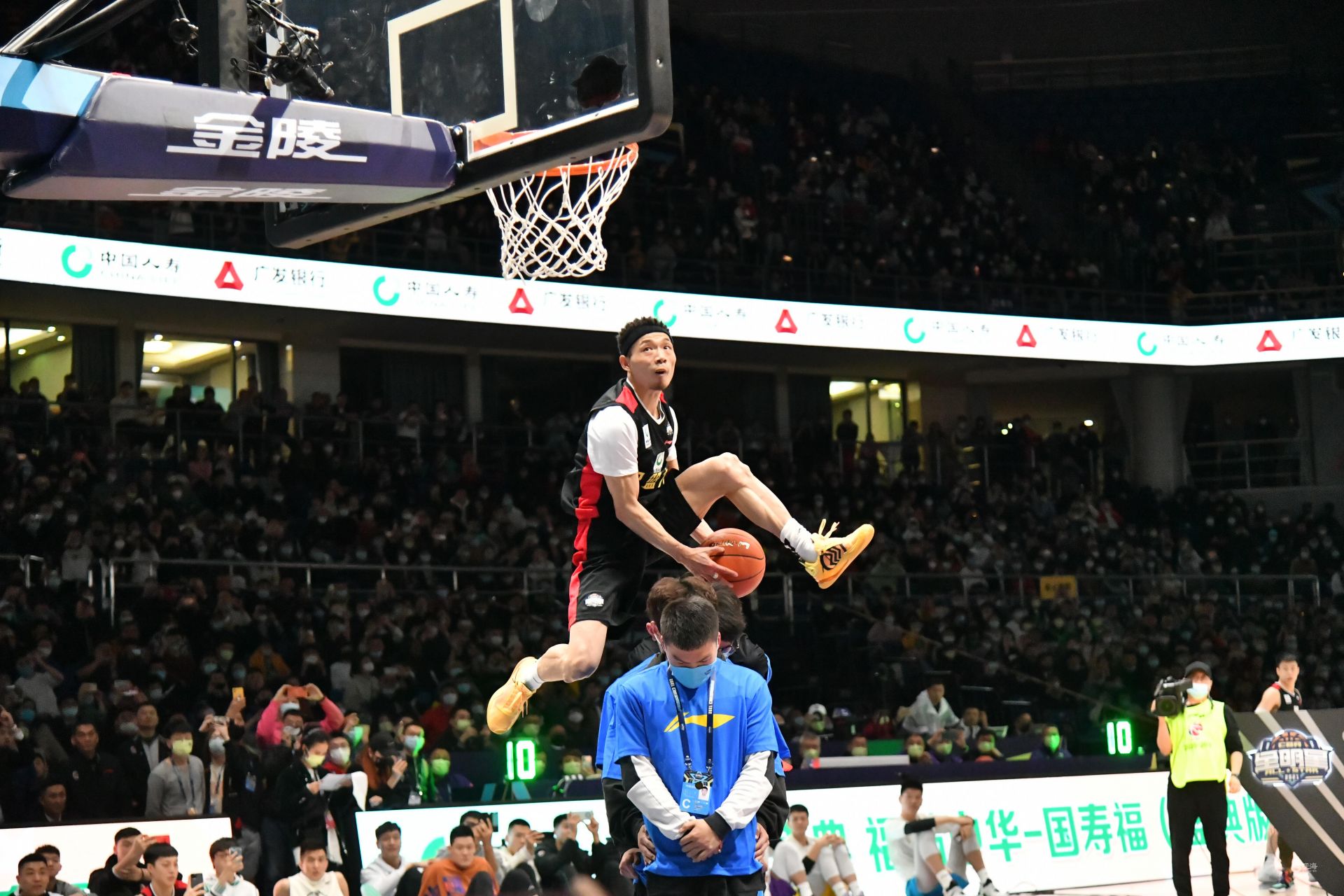 西班牙人正 西班牙人正